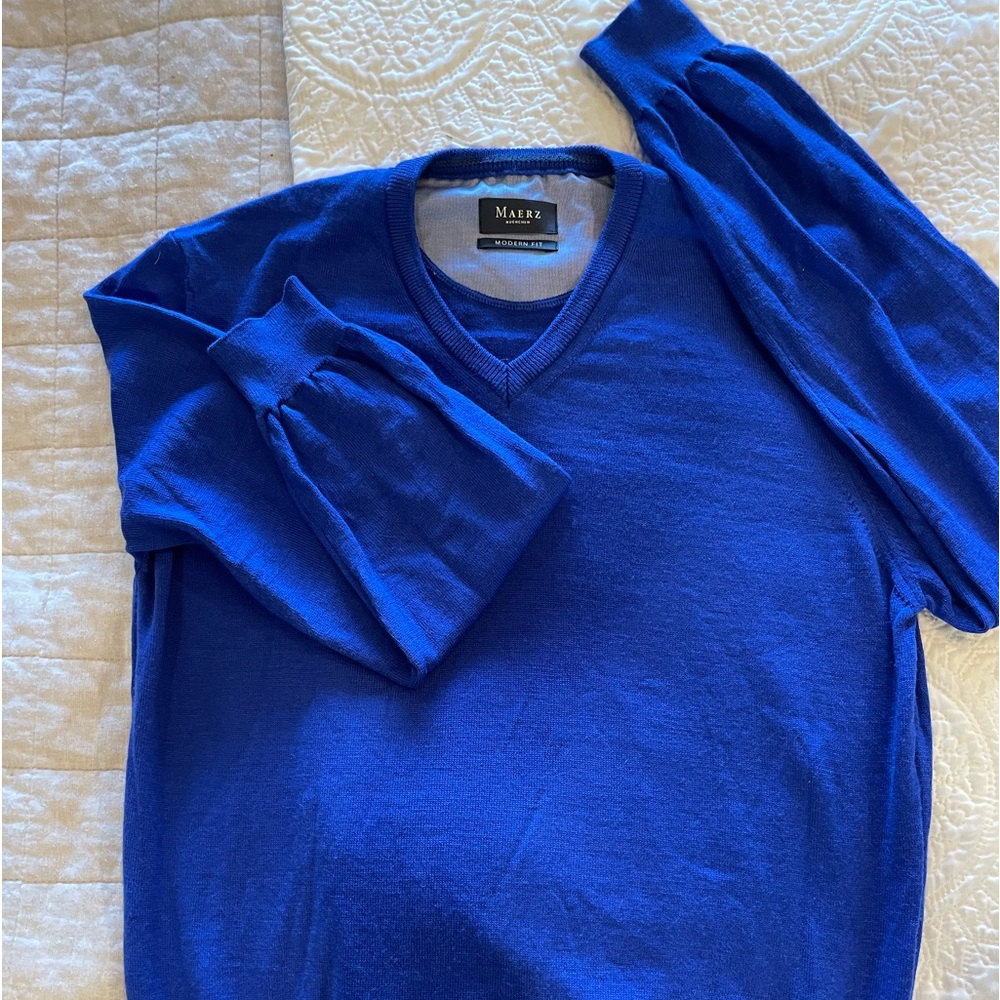 Men’s small royal blue Maerz merino wool v-neck sweater